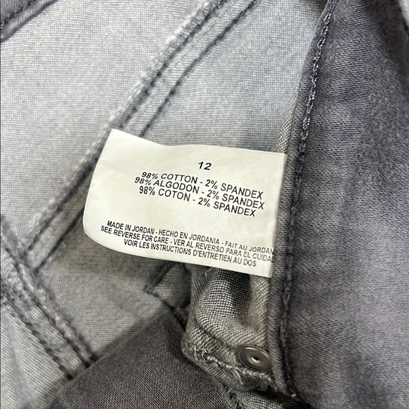 Gray Jeans - Picture 3 of 4